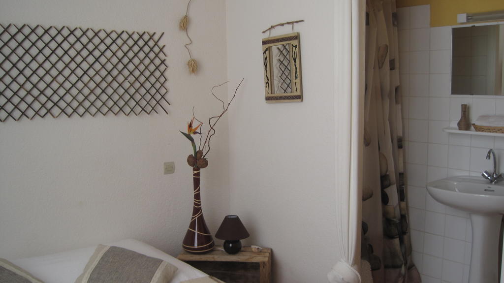 La Trobada Hotel Escaro Room photo